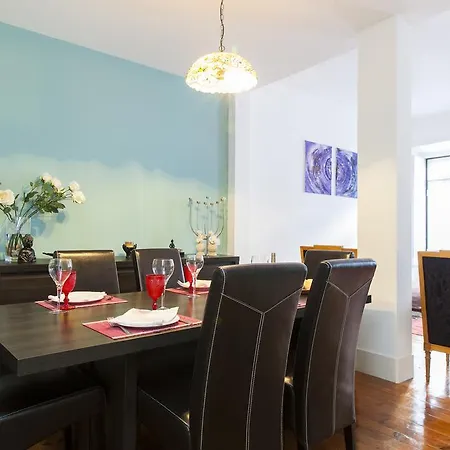 Apartment Classic Bairro Alto | Rentexperience Lisbon